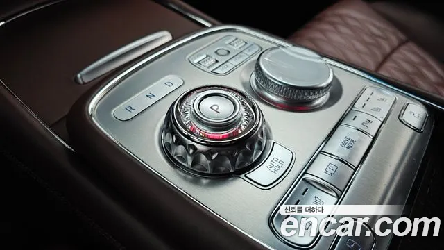 Genesis G90 — Фото автомобиля 9