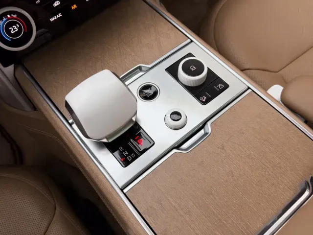 Land Rover Range Rover — Фото автомобиля 20