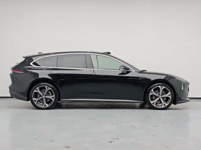 Nio ET5 Touring — Фото автомобиля 7