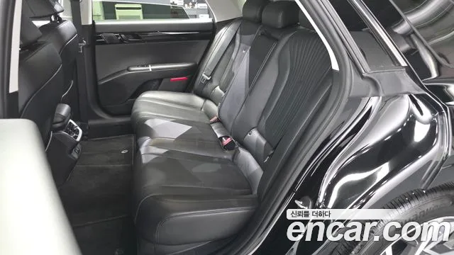 Hyundai Grandeur Grandeur (GN7) 2.5 Бензин 2WD — Фото автомобиля 25