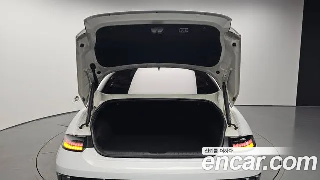 Hyundai Ioniq6 — Фото автомобиля 19