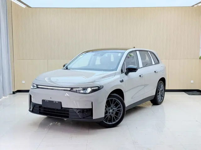 Фотография автомобиля — Leapmotor C10