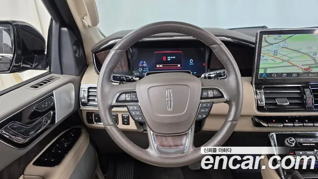 Lincoln Navigator 4th Gen — Фото автомобиля 18