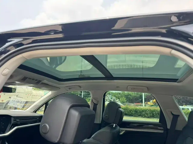 Volkswagen Touareg 2022 2.0TSI Rui Shang Edition — Фото автомобиля 19