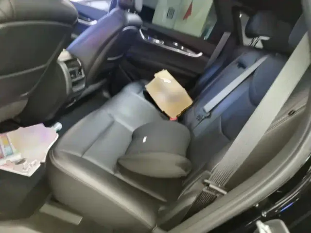 Cadillac XT5 — Фото автомобиля 16