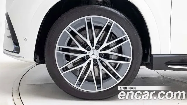 Mercedes-Benz GLE-Class — Фото автомобиля 5