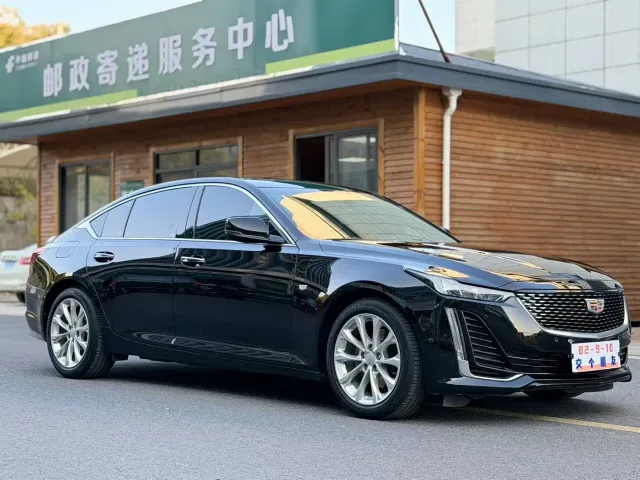 Cadillac CT5 — Фото автомобиля 3