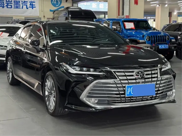 Toyota Avalon — Фото автомобиля 3