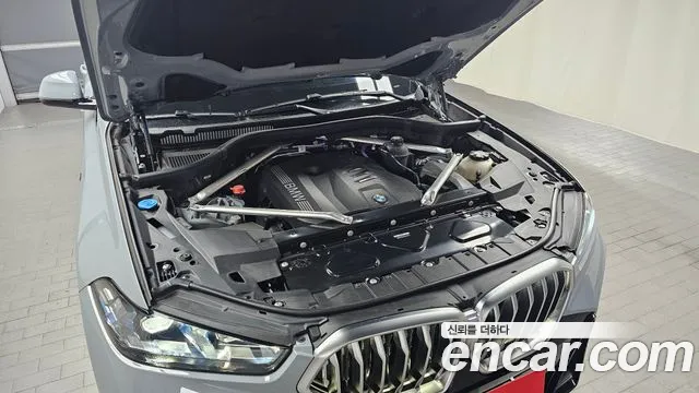 BMW X6 xDrive40i M Sport — Фото автомобиля 6