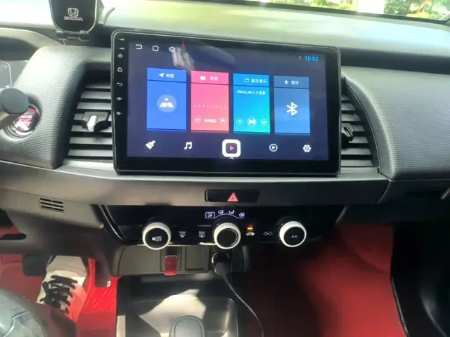 Honda Fit — Фото автомобиля 12