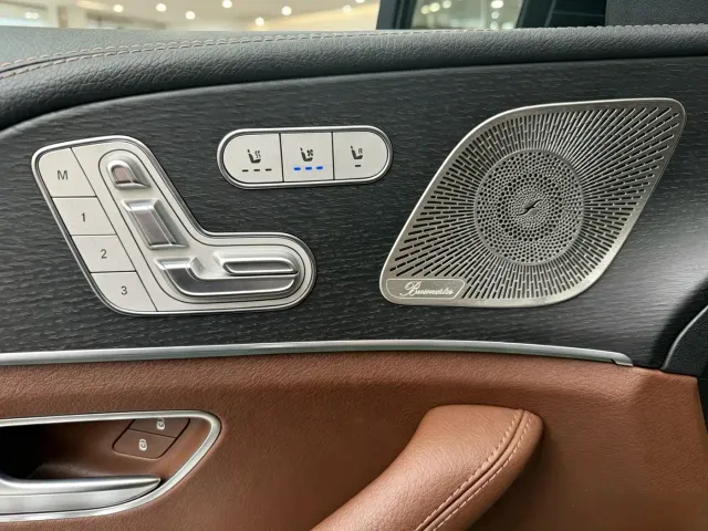 Mercedes-Benz GLE-Class — Фото автомобиля 11