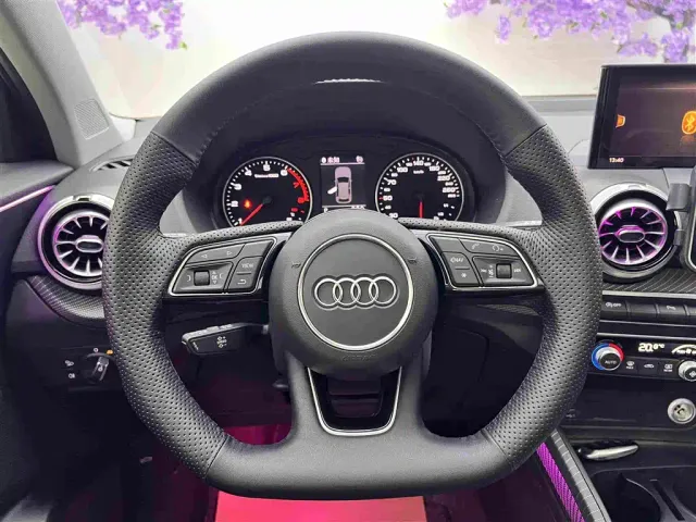 Audi Q2L — Фото автомобиля 14