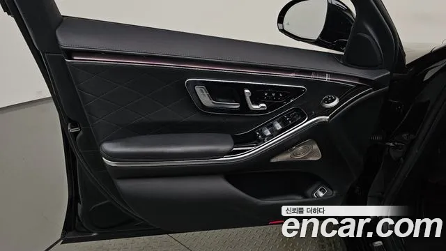 Mercedes-Benz S-Class — Фото автомобиля 16