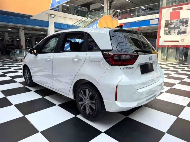 Honda Fit — Фото автомобиля 17