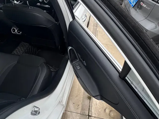 Mercedes-Benz A-Class — Фото автомобиля 9