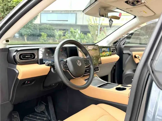 Leapmotor C11 — Фото автомобиля 4
