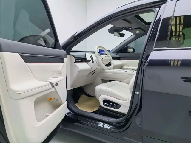 Dongfeng eπ 008 — Фото автомобиля 4