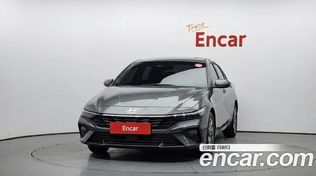 Hyundai AVANTE Новый Avante (CN7) — Фото автомобиля 3