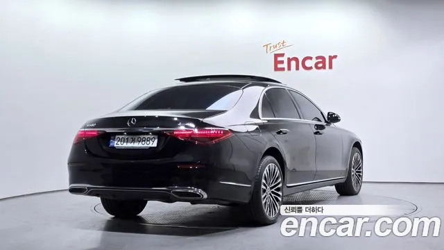 Mercedes-Benz S-Class — Фото автомобиля 2