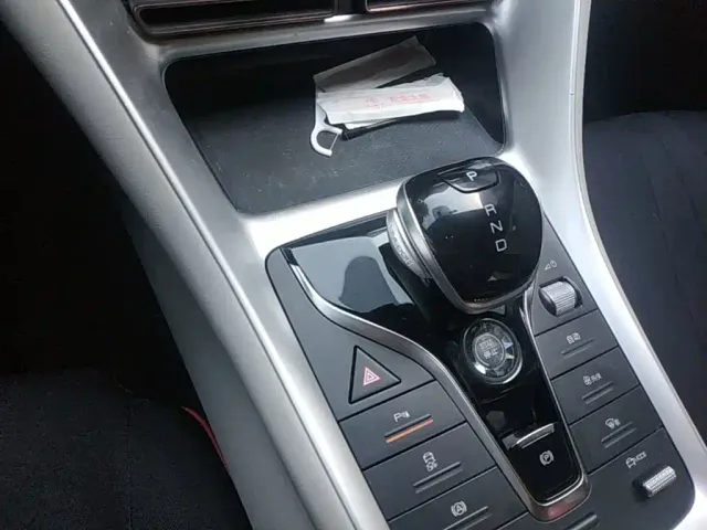 BYD Song Pro — Фото автомобиля 10