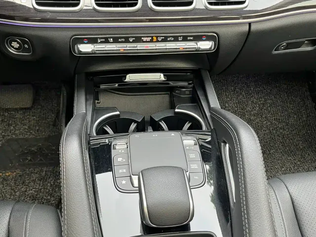 Mercedes-Benz GLE-Class — Фото автомобиля 23