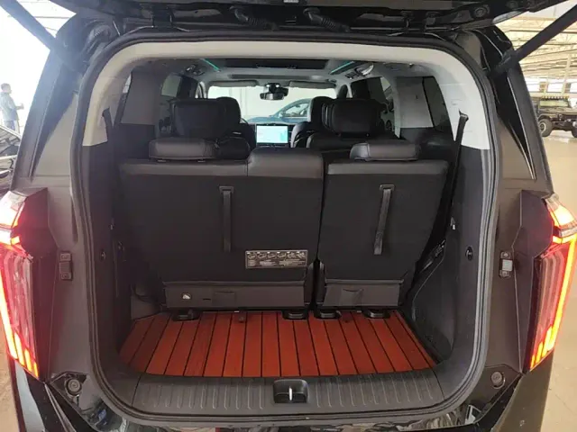 GAC Trumpchi M8 — Фото автомобиля 18