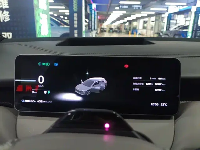 Nio ET5 Touring — Фото автомобиля 11