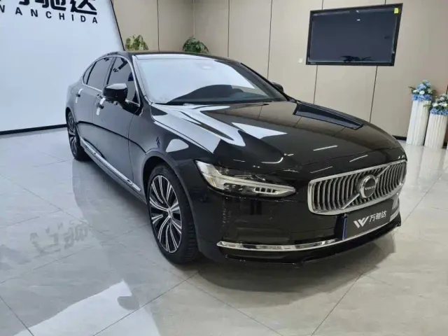 Volvo S90 — Фото автомобиля 5