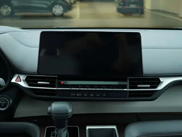 Toyota Sienna — Фото автомобиля 18