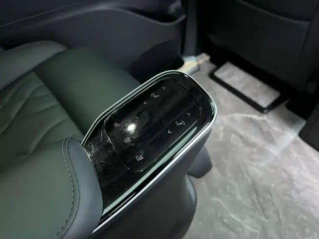 GAC Trumpchi M8 — Фото автомобиля 17