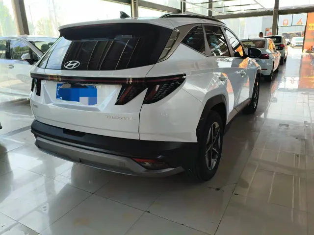 Hyundai Tucson — Фото автомобиля 4