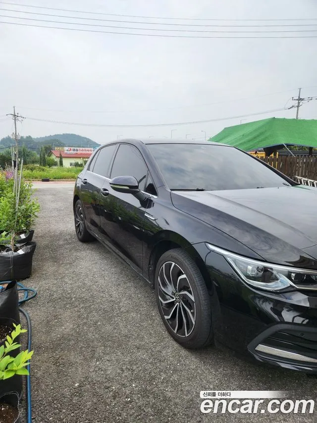 Volkswagen Golf Golf 8 поколение 2.0 TDI Prestige — Фото автомобиля 2
