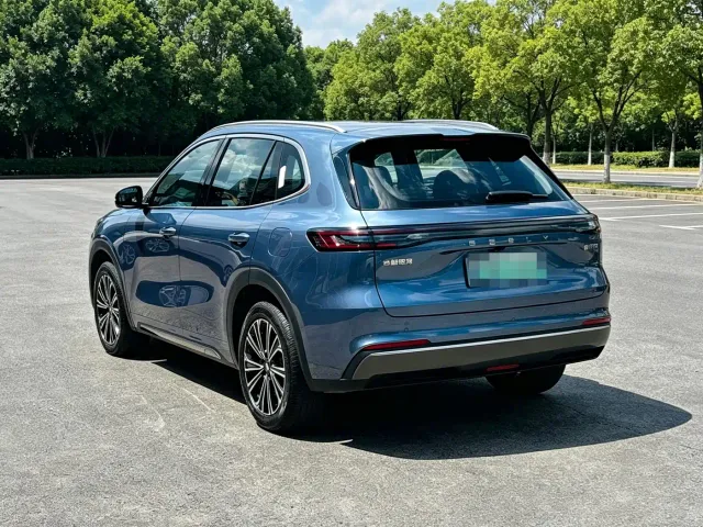Geely Galaxy Starship 7 EM-i — Фото автомобиля 7