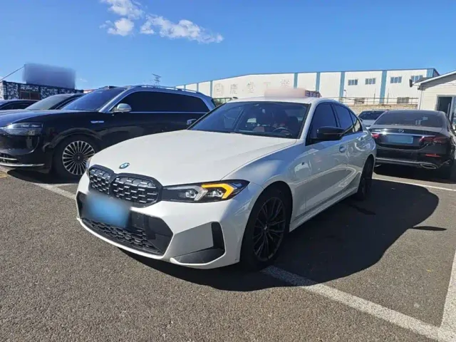 Фотография автомобиля — BMW 3 Series