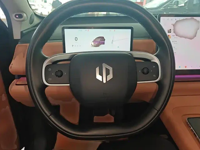 Leapmotor C16 — Фото автомобиля 6