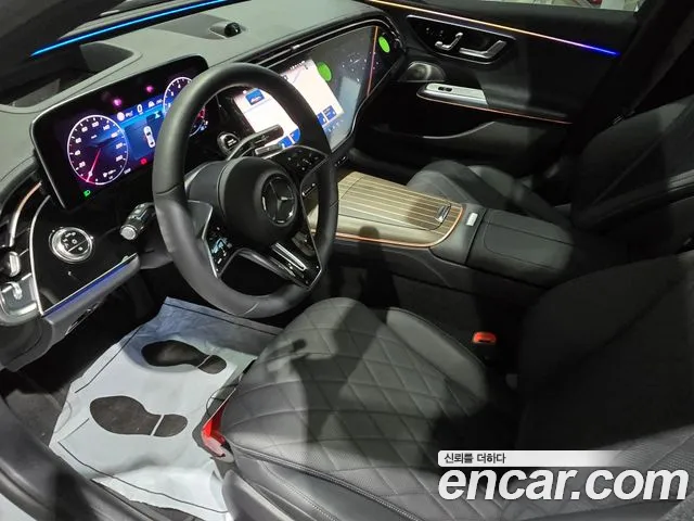 Mercedes-Benz E-Class — Фото автомобиля 8