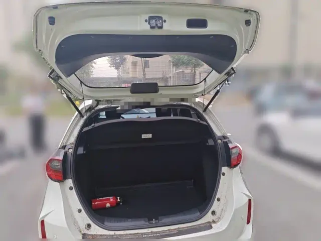 Honda Fit — Фото автомобиля 9