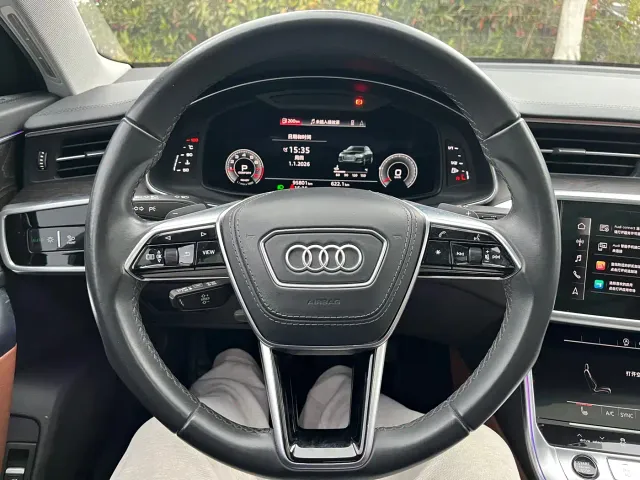 Audi A6L — Фото автомобиля 15