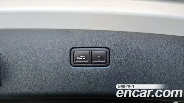 Genesis GV80 — Фото автомобиля 27