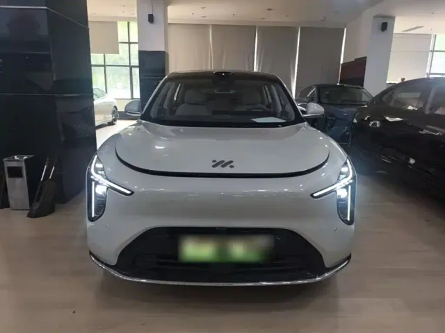 IM Motors LS6 — Фото автомобиля 2