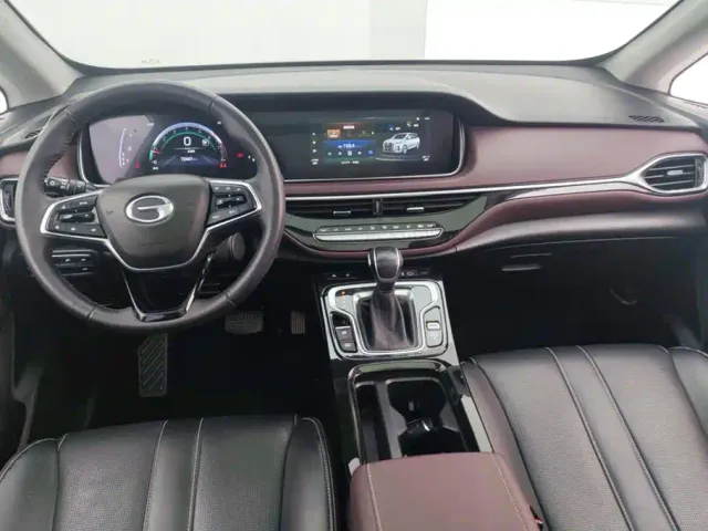 GAC Trumpchi M6 — Фото автомобиля 12