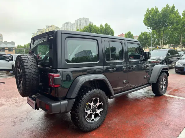 Jeep Wrangler — Фото автомобиля 6