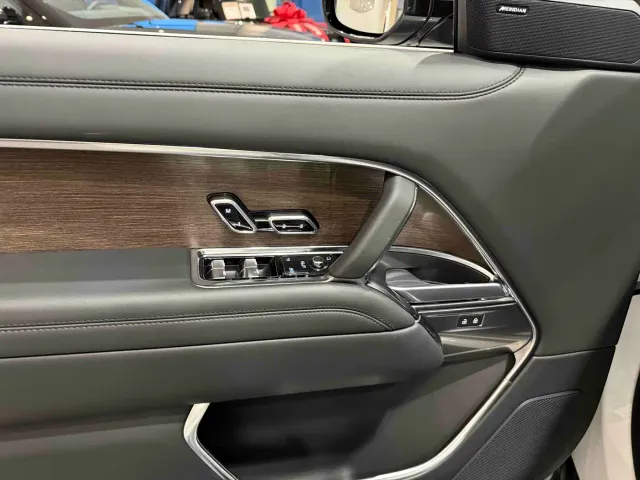 Land Rover Range Rover — Фото автомобиля 5