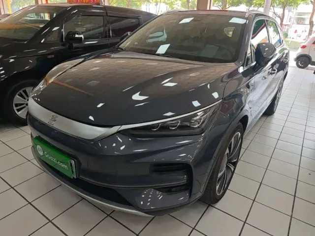 Фотография автомобиля — BYD Tang
