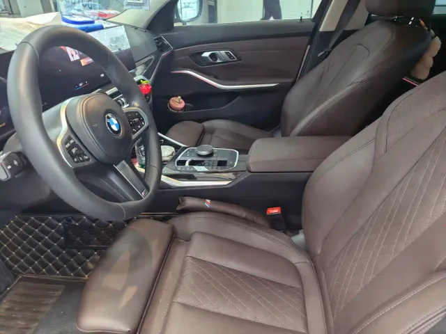 BMW 3 Series — Фото автомобиля 4
