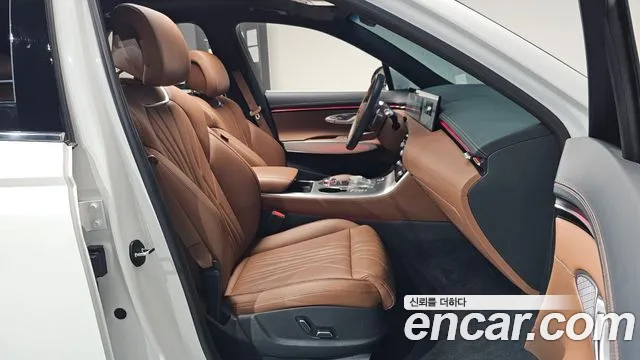 Genesis GV70 2.5T Бензин AWD — Фото автомобиля 25