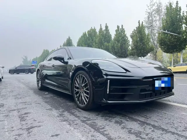 Porsche Panamera — Фото автомобиля 5