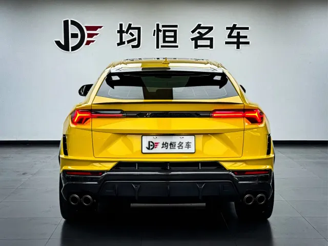 Lamborghini Urus — Фото автомобиля 7