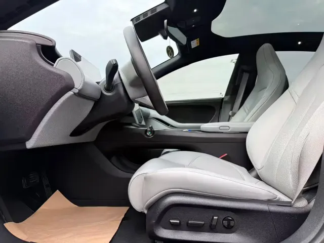 NIO NIO ET5 2022 75kWh — Фото автомобиля 15