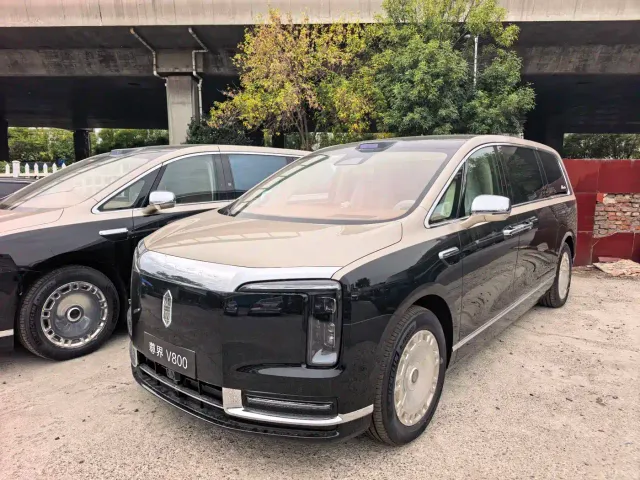 Фотография автомобиля — Maextro Zunjie V800